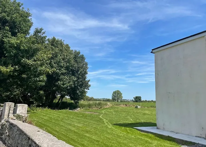 Corrandulla 2 Storey Home-3 Bedrooms * Galway